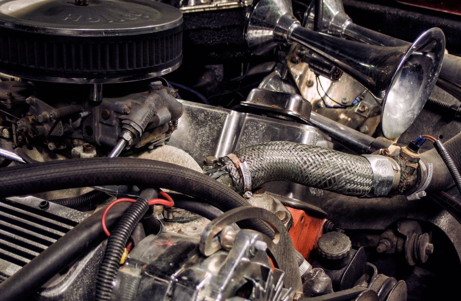 this image shows car mechanic in Cleveland, OH